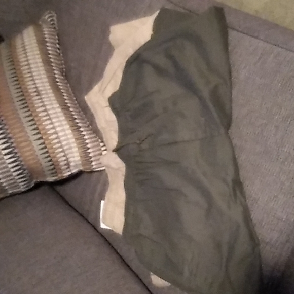 5 FOR $25 Basic Edition Elastic Waist Shorts 2 Pairs - Picture 2 of 4